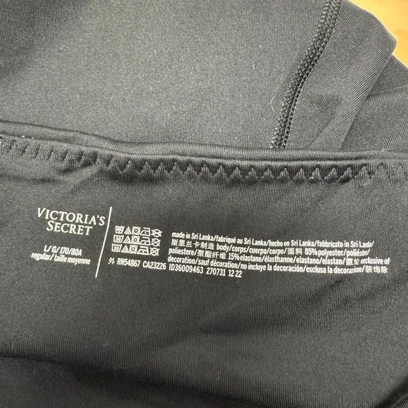 Victoria's Secret High Waisted Pocket Cropped Leggings Large L Regular Athletic - Picture 6 of 7